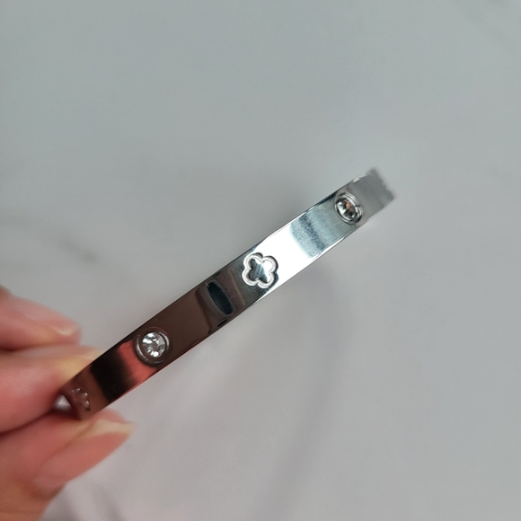 Stainless Steel Lucky Cuff Small Bracelet - Picture 2 of 7